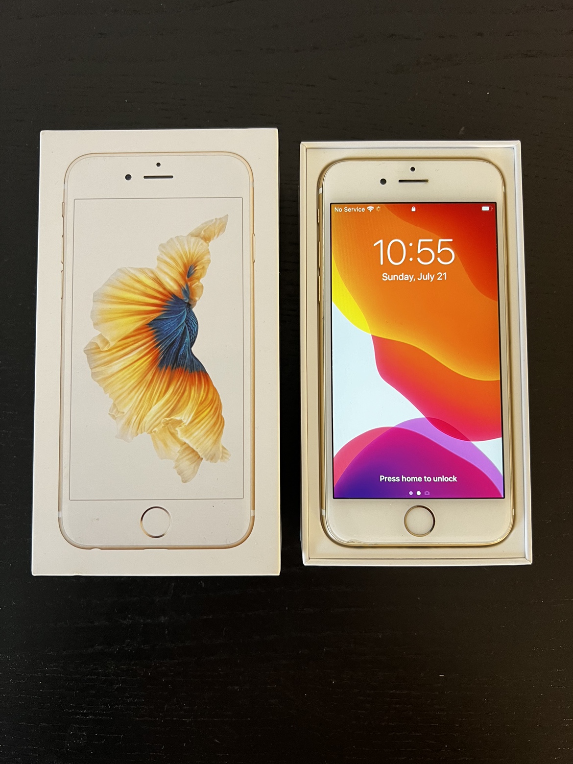 iPhone 6s - White and Gold - 64GB thumbnail