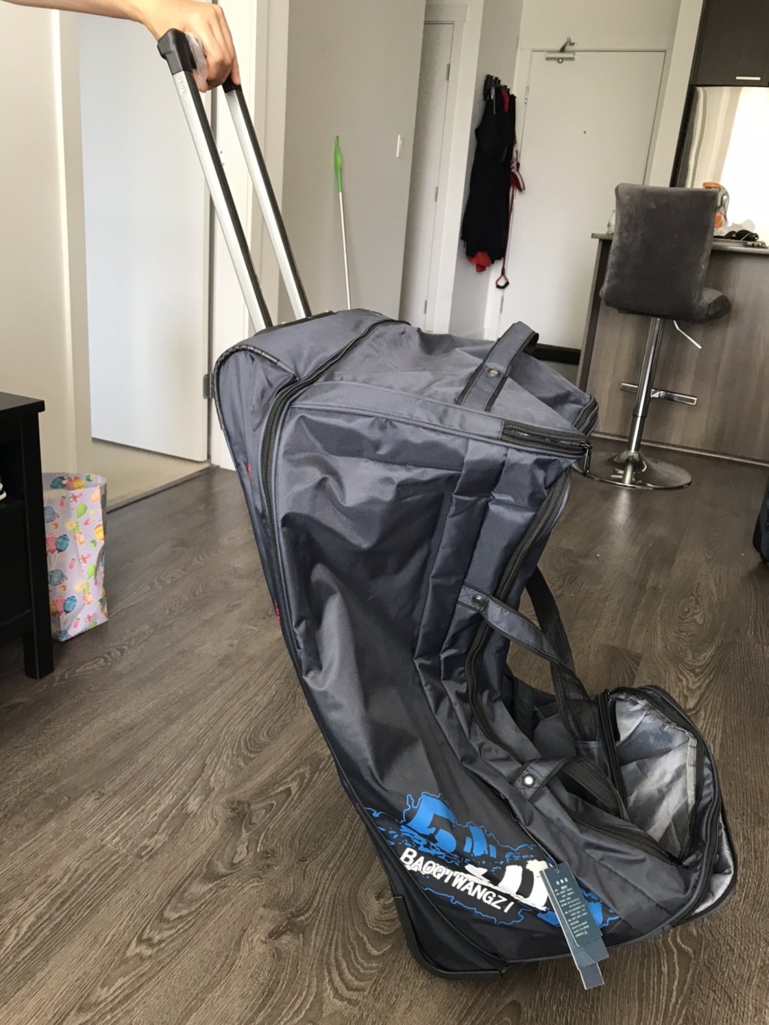 Rolling Luggage Bag - photo 2