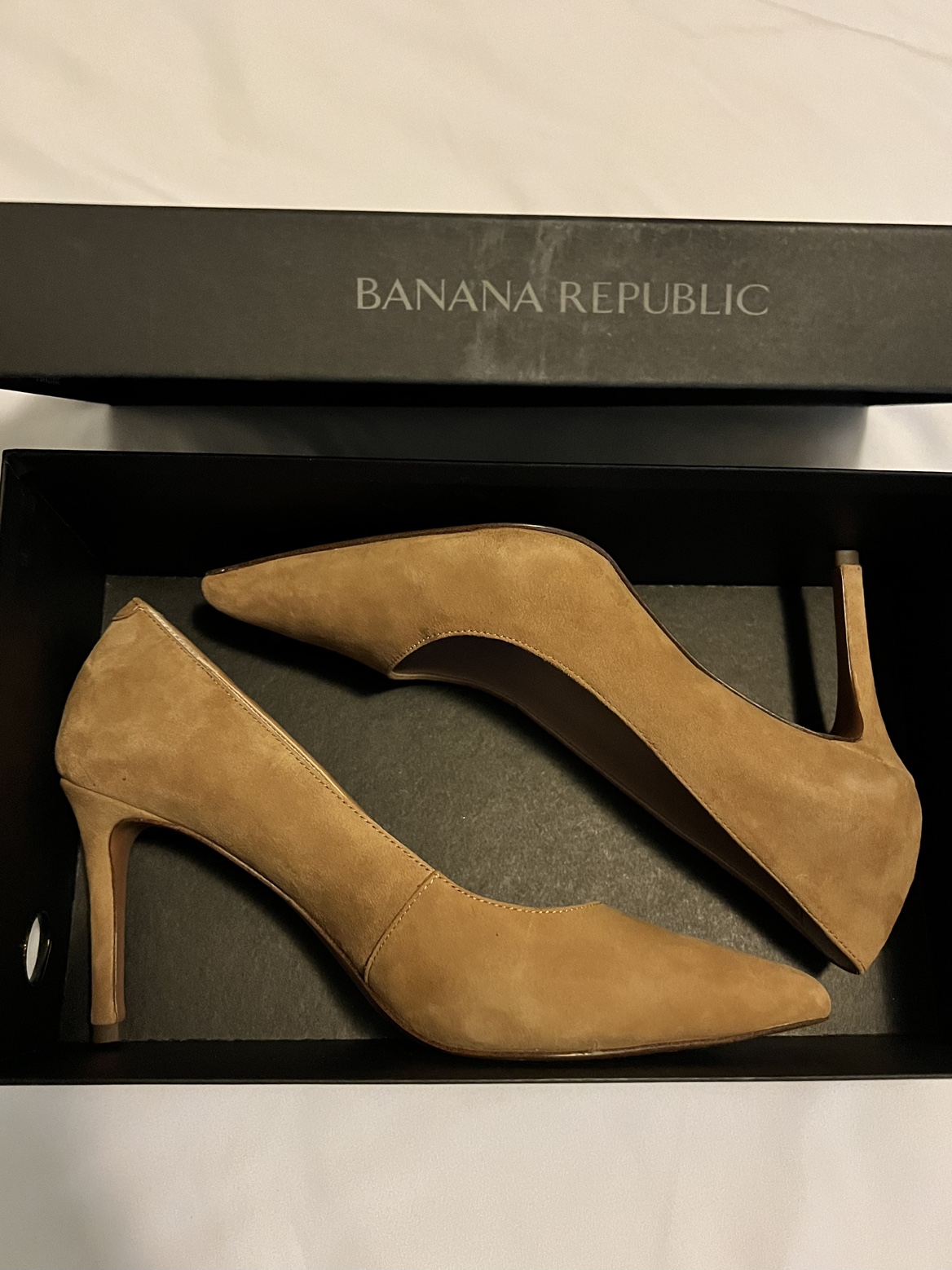 Banana Republic Madison Rounded Topline Heels thumbnail