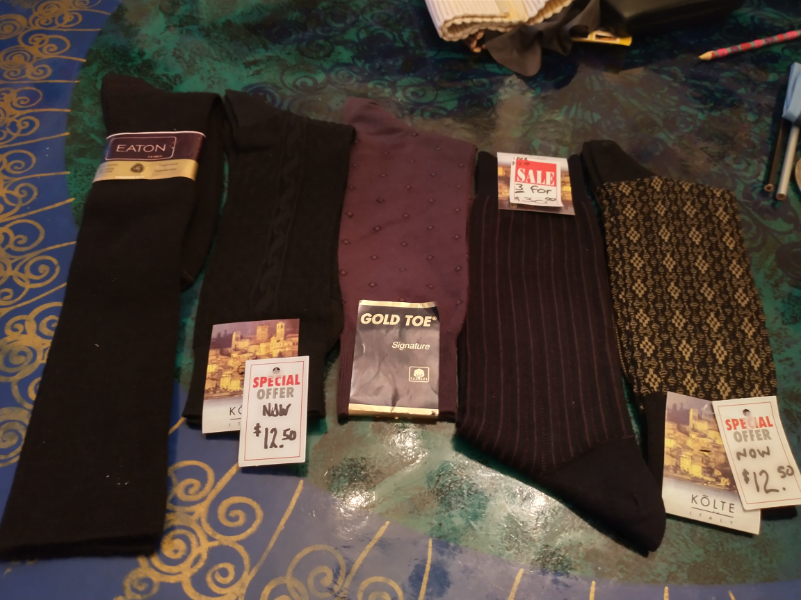 Men's dress socks (BNWT) thumbnail