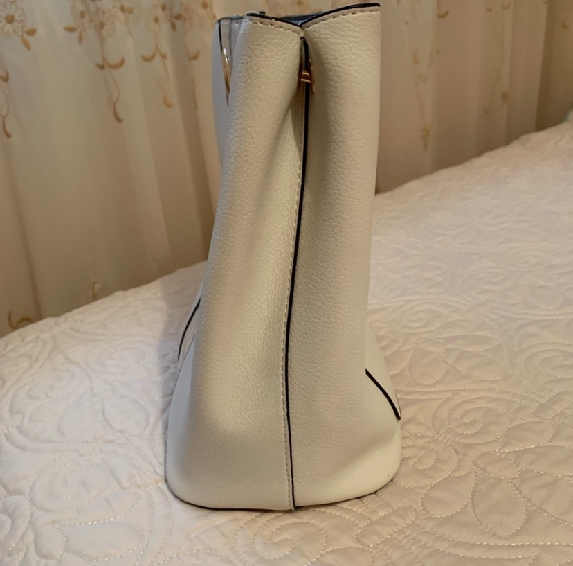 Off White Faux Leather Chain Bag - photo 4
