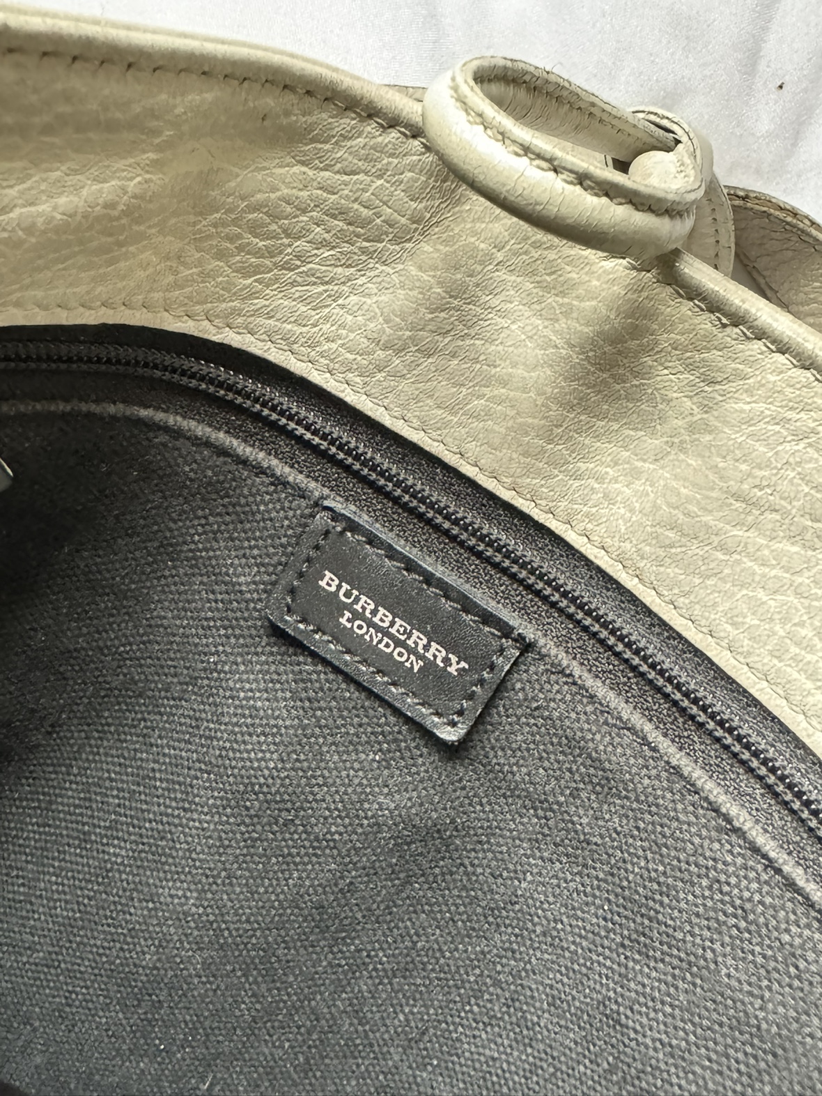 Burberry London Tote Bag - photo 3