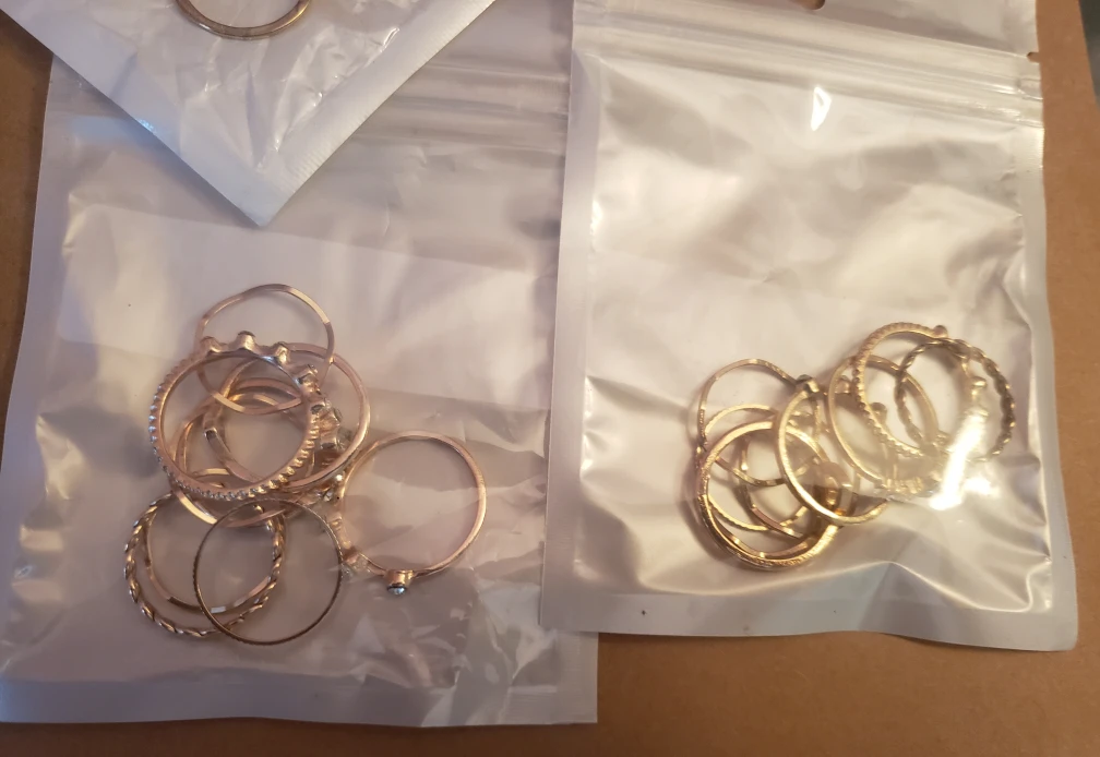 💍Stacking Gold Ring Set image indicator(3)