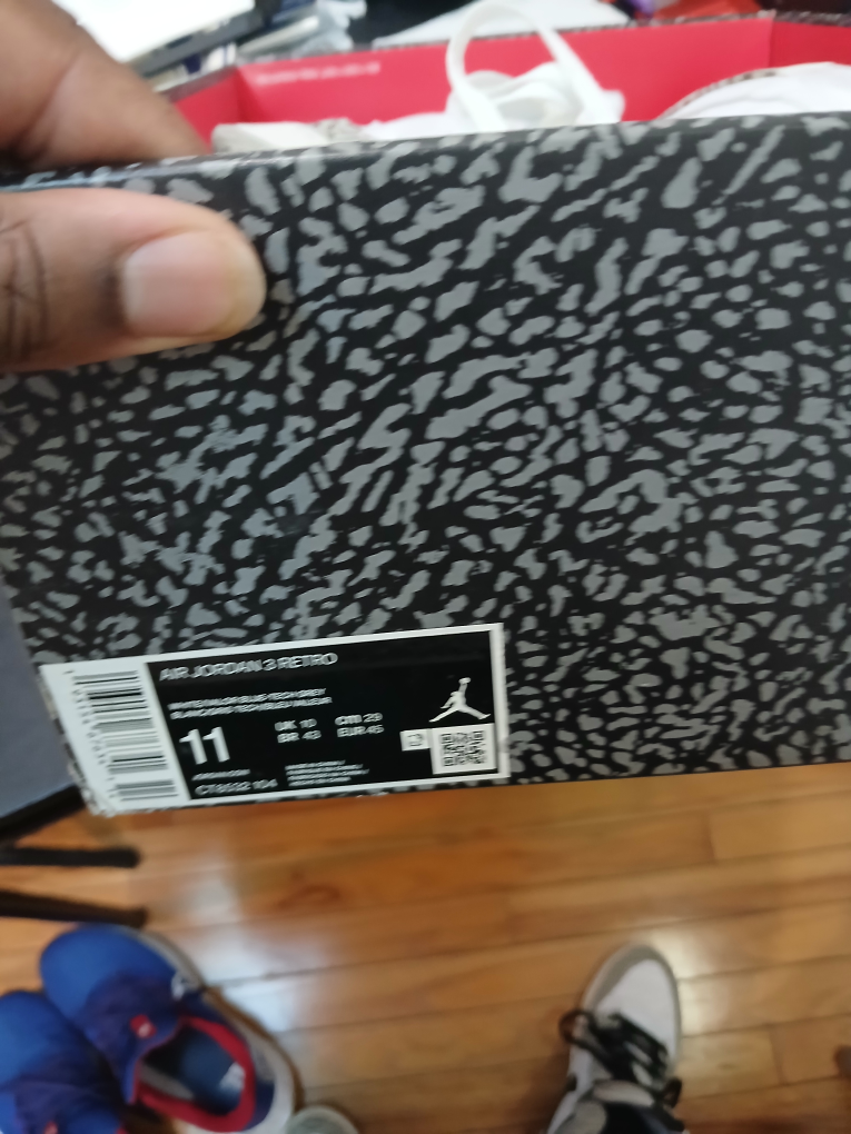 Air Jordan 3 Retro "UNC" image indicator(2)