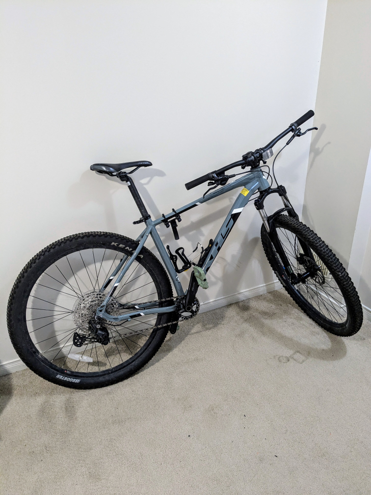 KHS Aguila Mountain Bike (w/ Kryptonite U Lock and Scott Helmet)