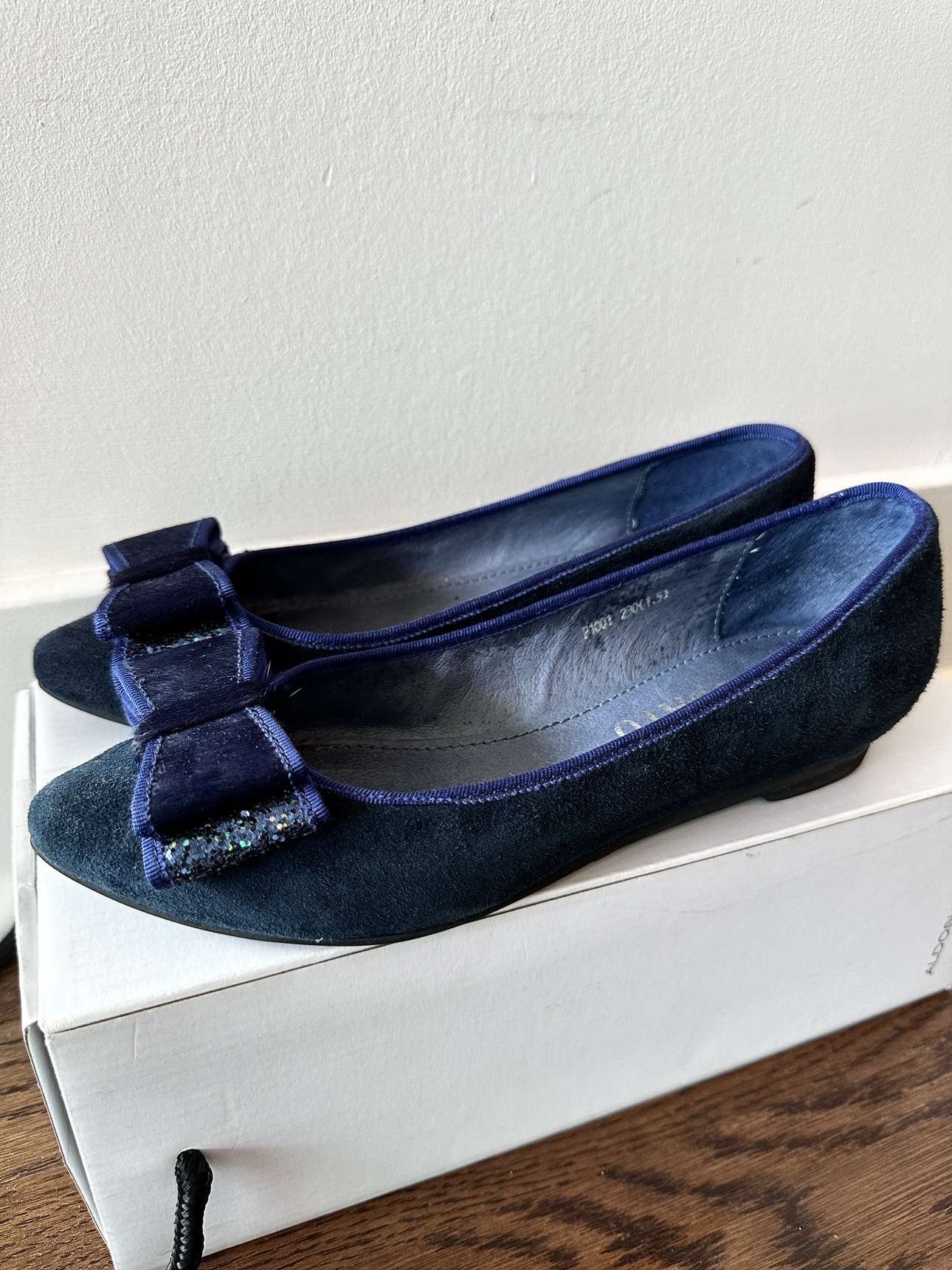 Brand New Suede Flats - photo 4