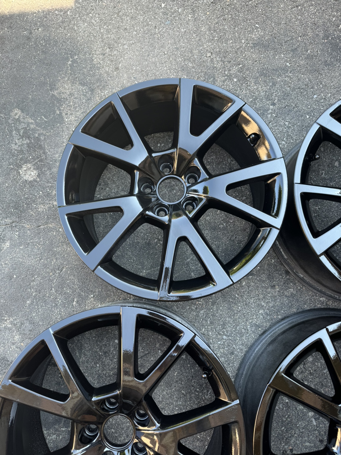 Size 18 RIMS with 5x112 bolt pattern - photo 2