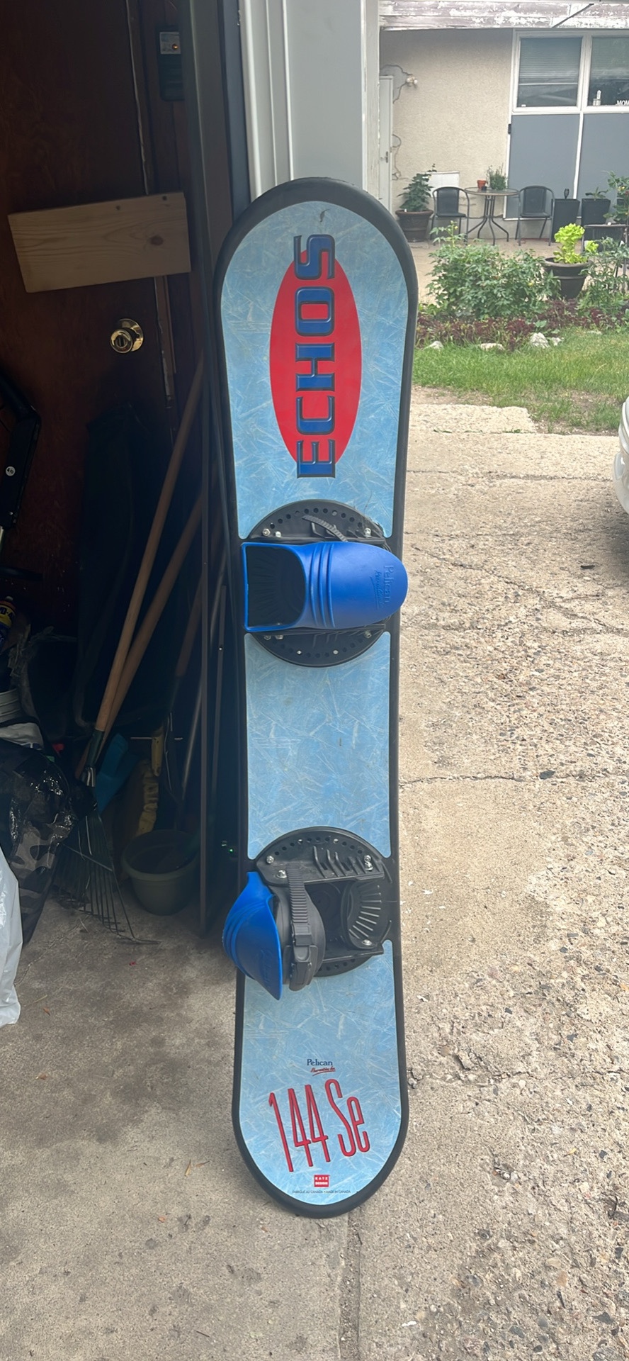 Gently used Snowboard