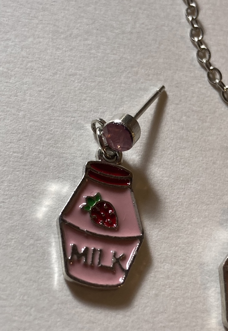 Strawberry Milk Earrings - photo 2