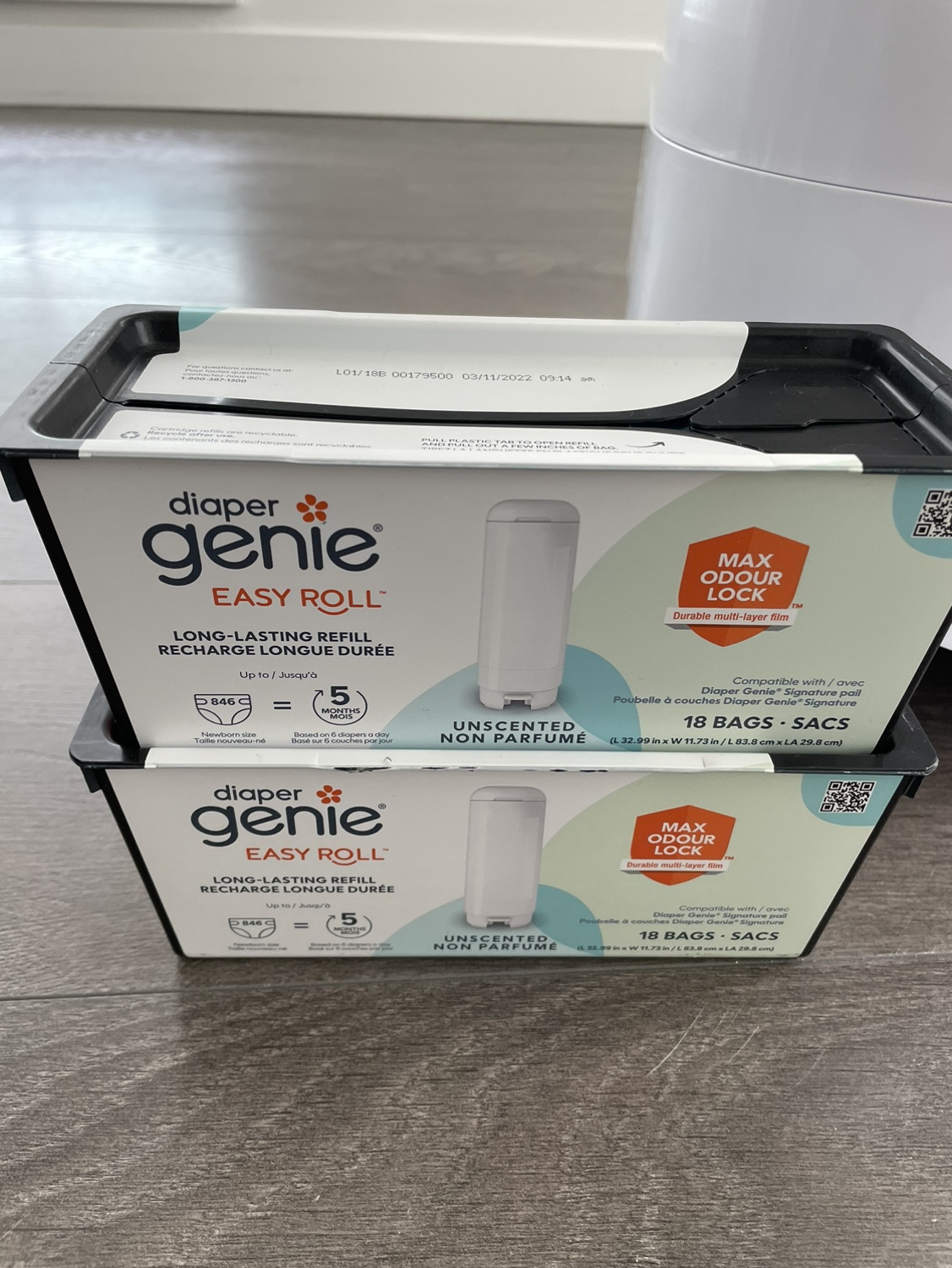 Diaper Genie signature Pail with refills(36bags total) - photo 2