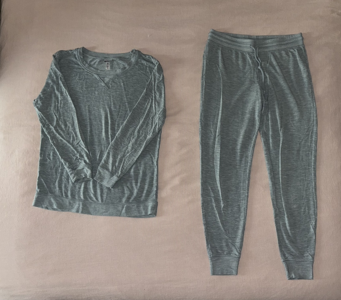 Green Sleep Set thumbnail