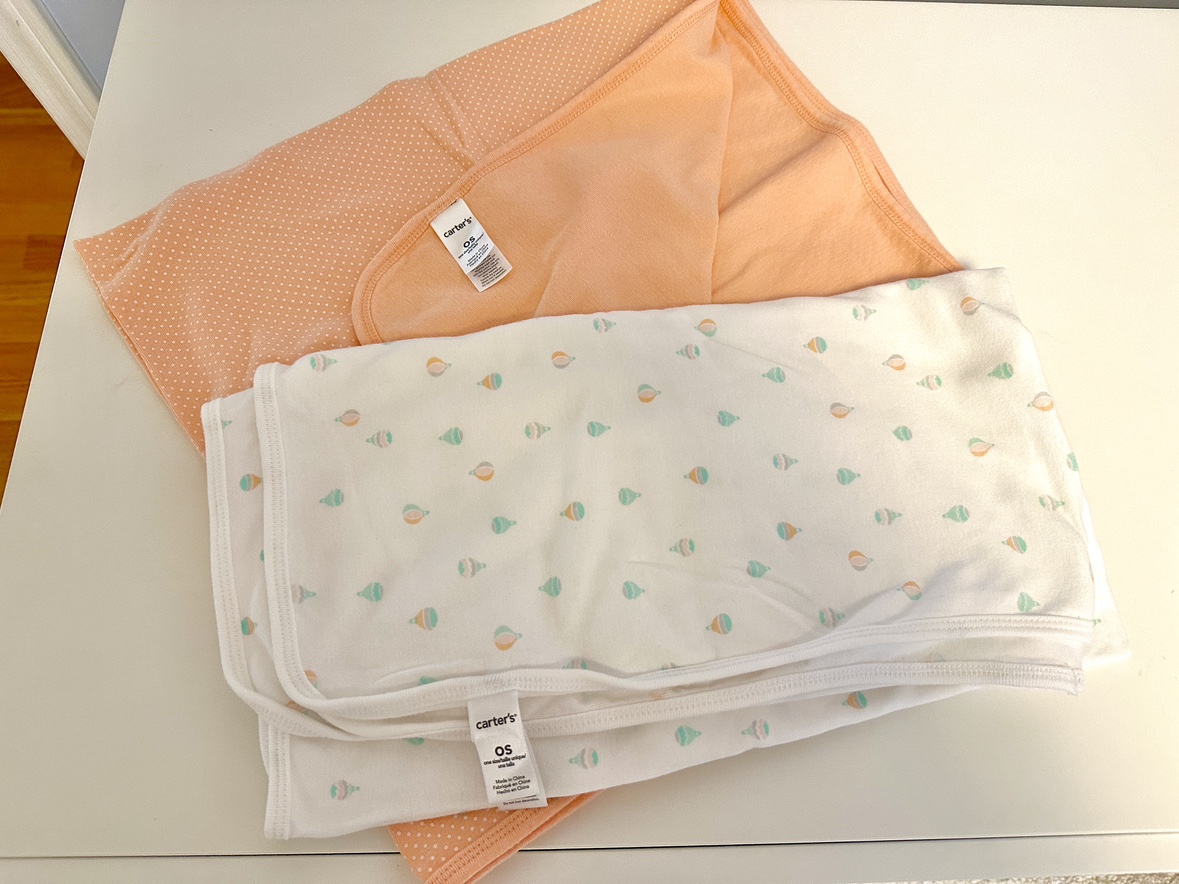 TWO carseat covers image indicator(5)