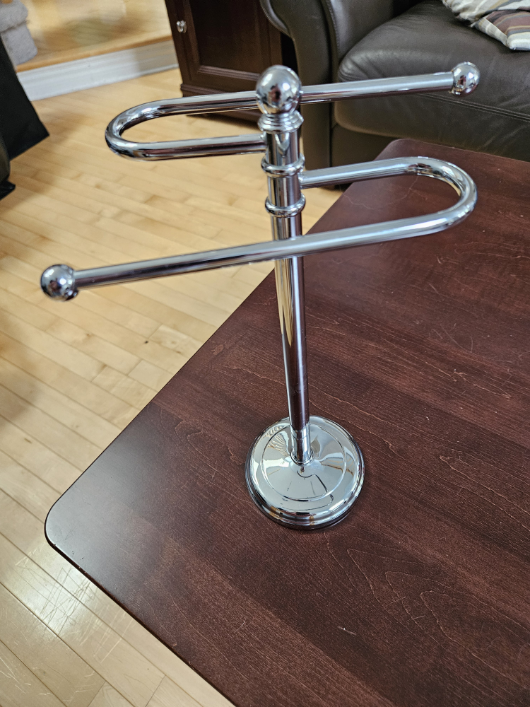 Chrome Towel Stand