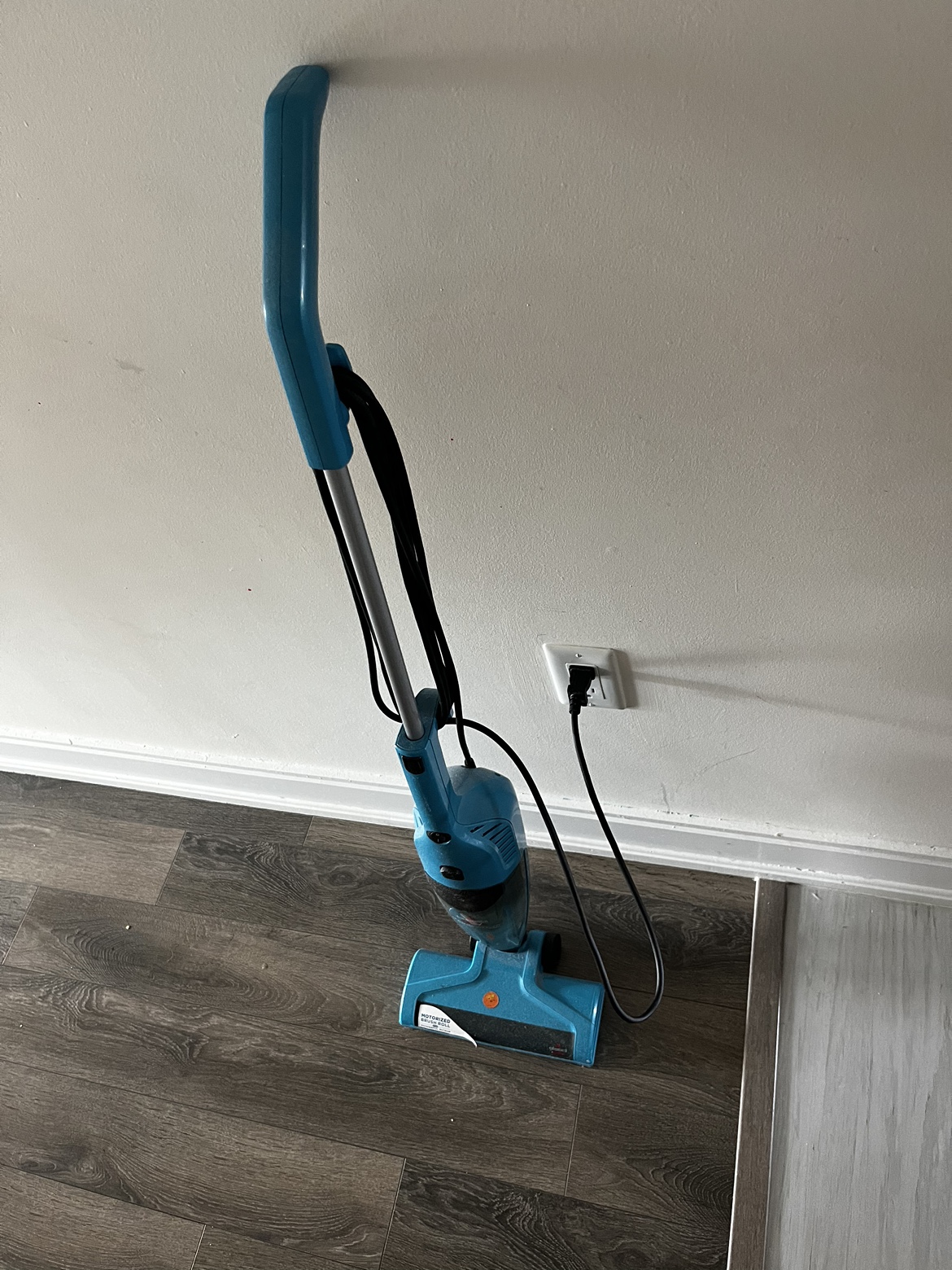 Bissell feather weight vacuum cleaner - photo 2