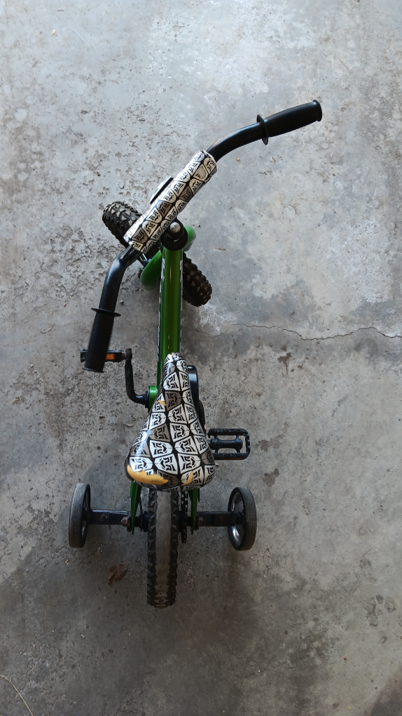 2 for $40 kids bike and scooter - photo 3