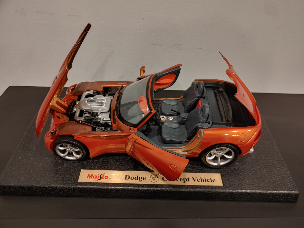 Maisto 1/18 Dodge concept vehicle (RARE) - photo 2