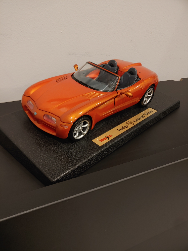 Maisto 1/18 Dodge concept vehicle (RARE) - photo 4