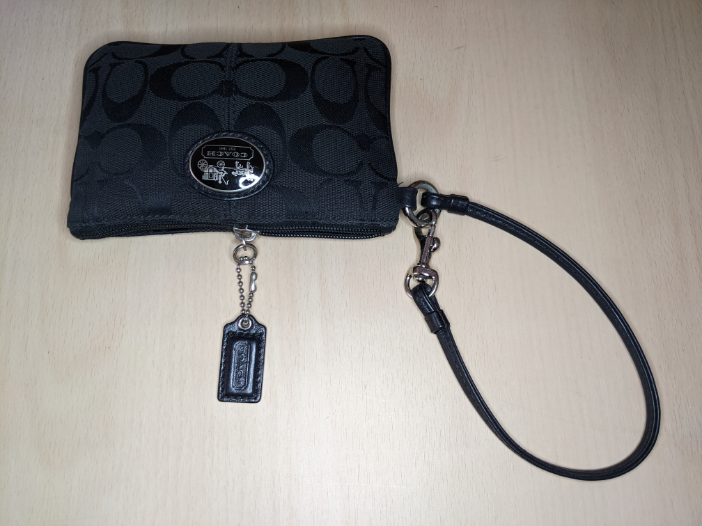 Coach Sutton Signature Wristlet Jacquard Zippered Pouch Leather image indicator(9)