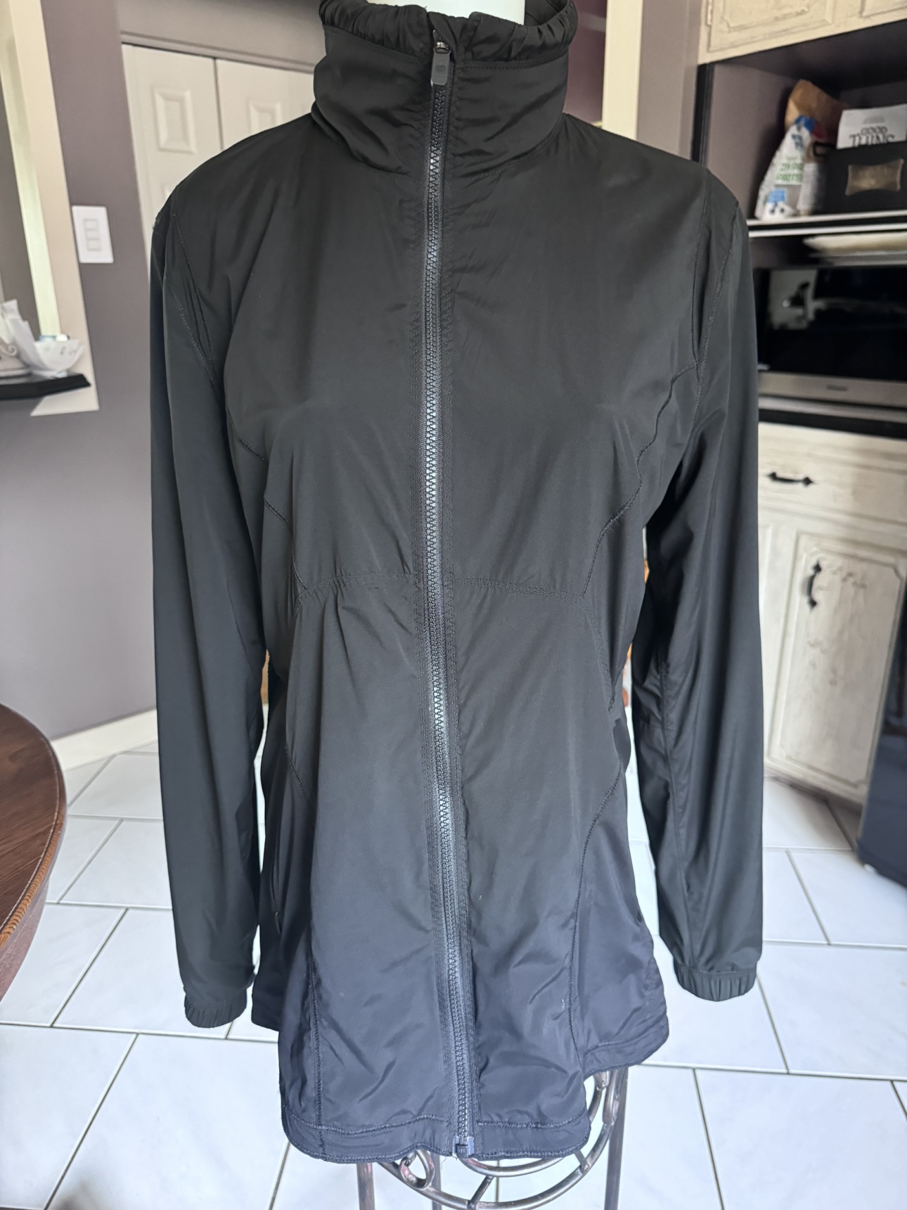Lulu lemon jacket - large & HD top XL