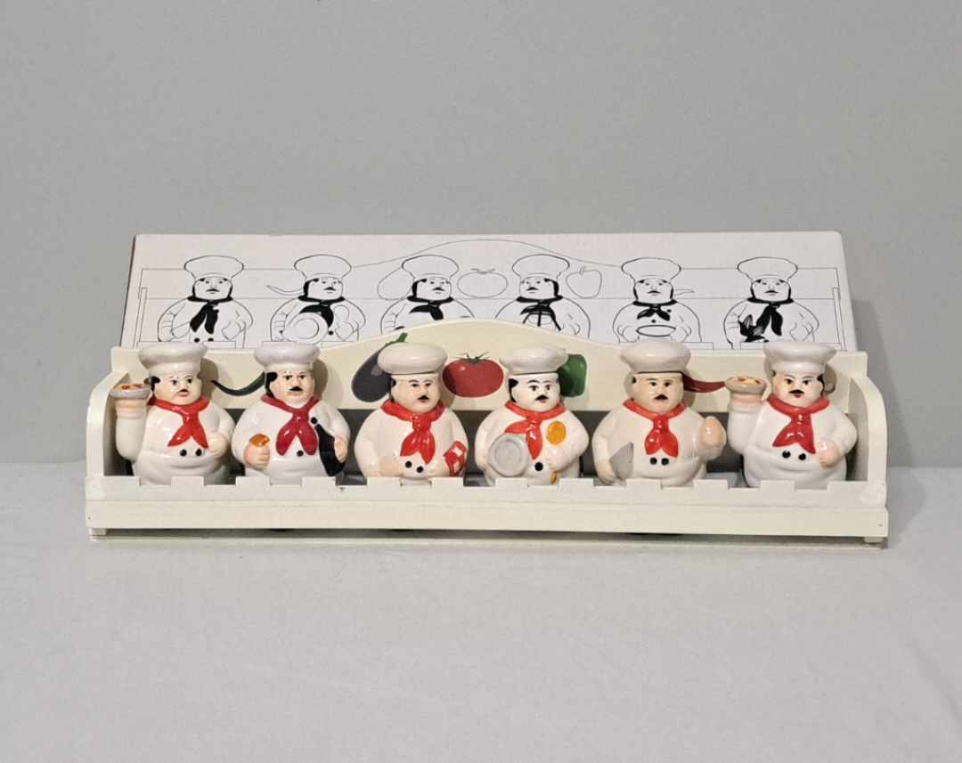 vtg chef shaker spice rack set w/box