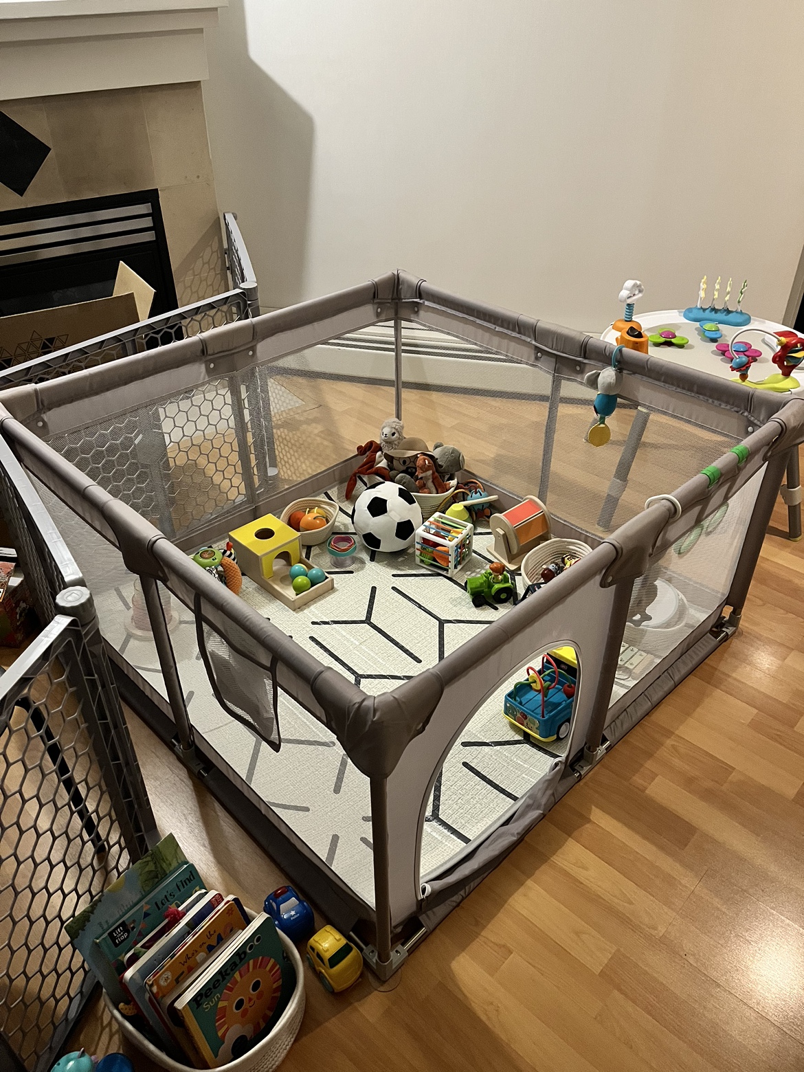 Baby Playpen with Mat, 47x47 Inch thumbnail