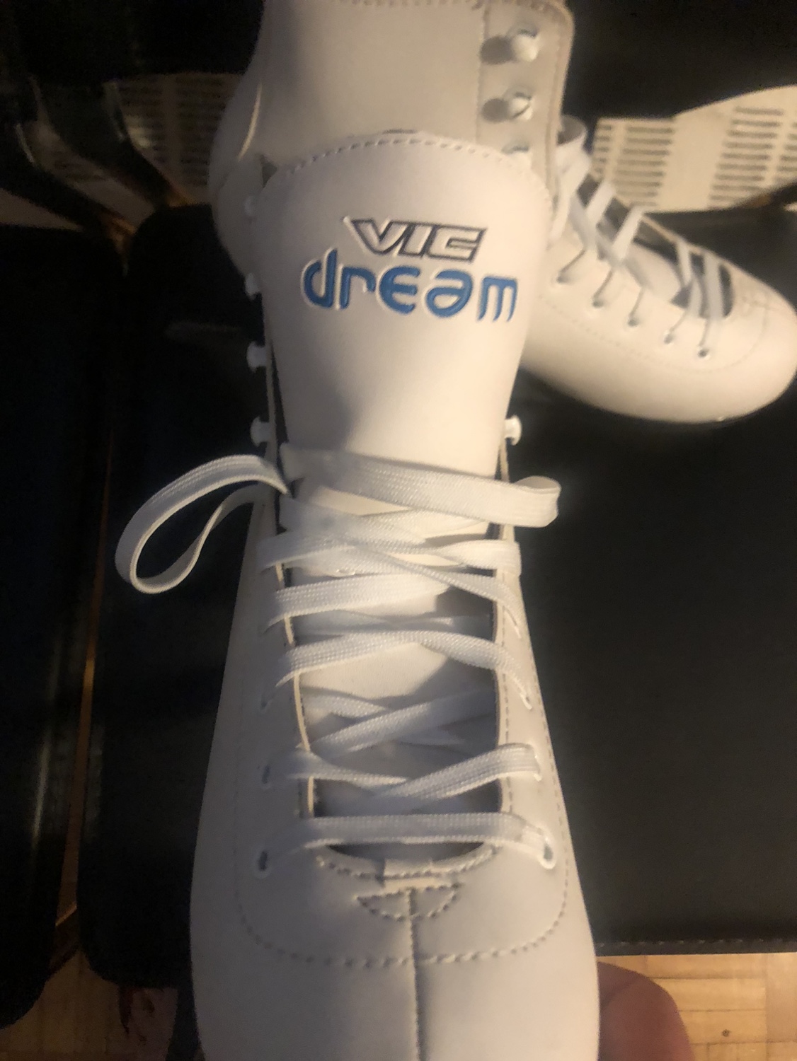 Ice Skates image indicator(5)