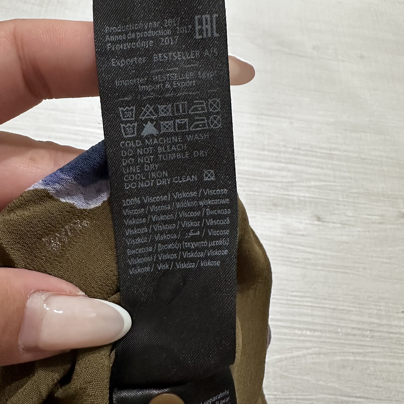 Vero Moda Floral Top Size image indicator(7)