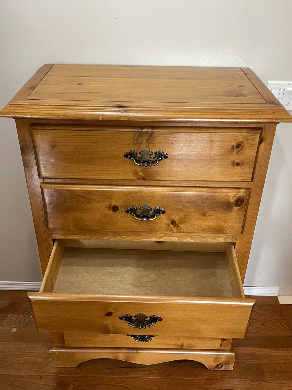 Wooden Dresser - photo 5
