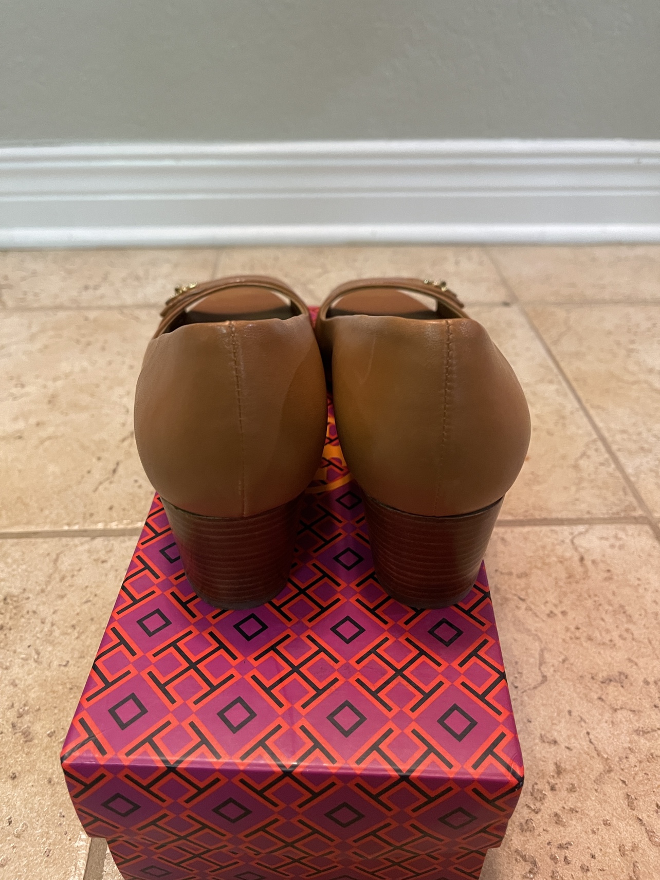 Tory Burch Women’s Wedge Heels Size 8 image indicator(4)