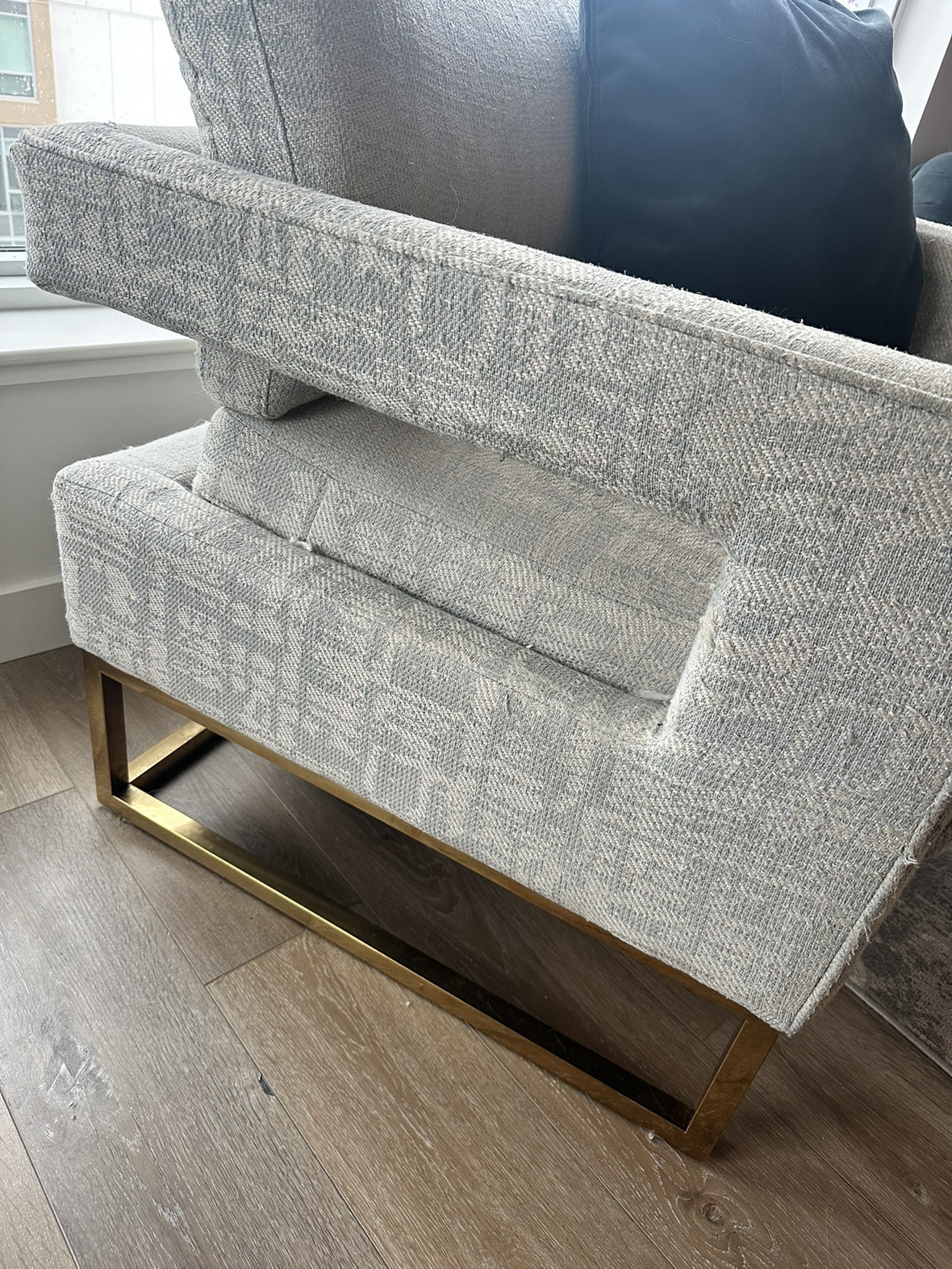 Accent chair with Gold Legs - photo 3