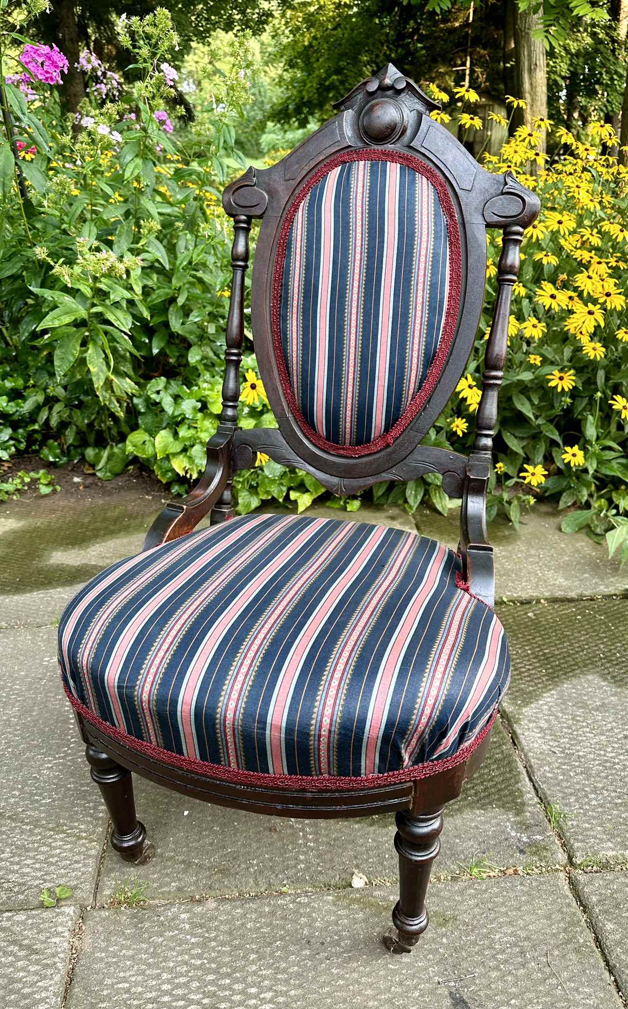 Antique Victorian Parlour Accent Chair thumbnail
