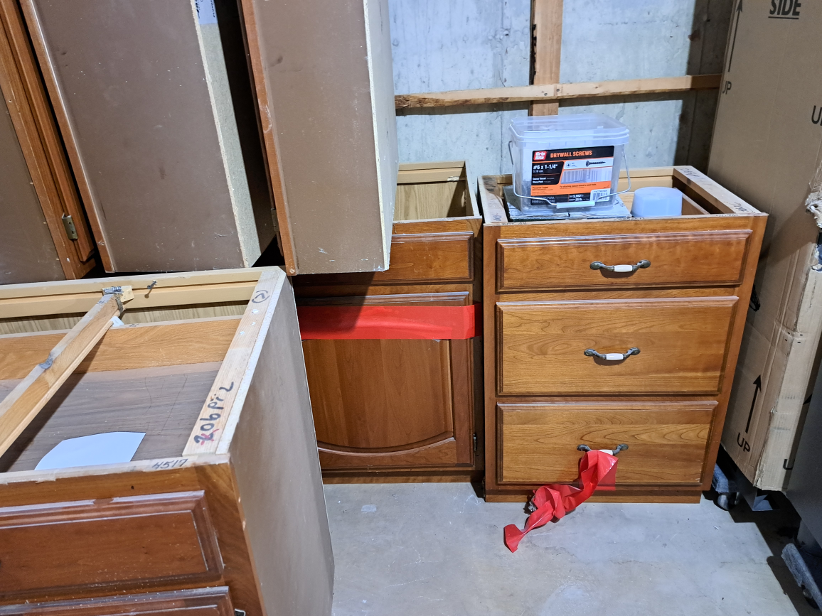kitchen cabinets - photo 3