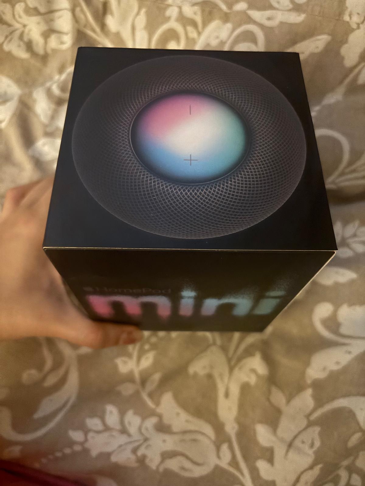Apple HomePod Mini Bluetooth speaker