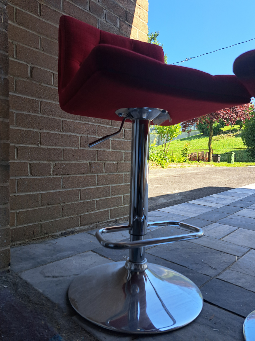 FREE BAR CHAIRS - - photo 2