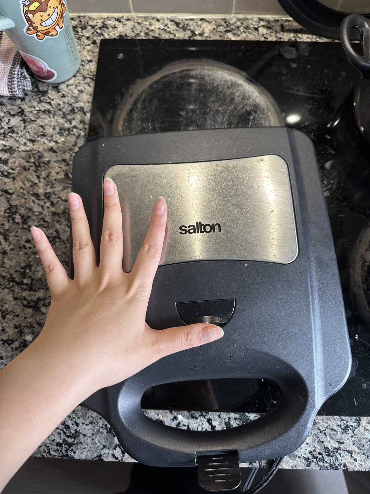 Large Salton Electric Grill - 3 switchable attachments - photo 2