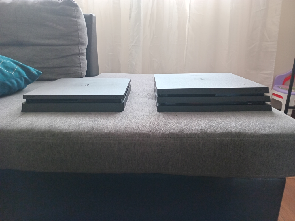 PS4 PRO 1TB  AND PS4 SLIM 1TB FOR SALE - photo 3