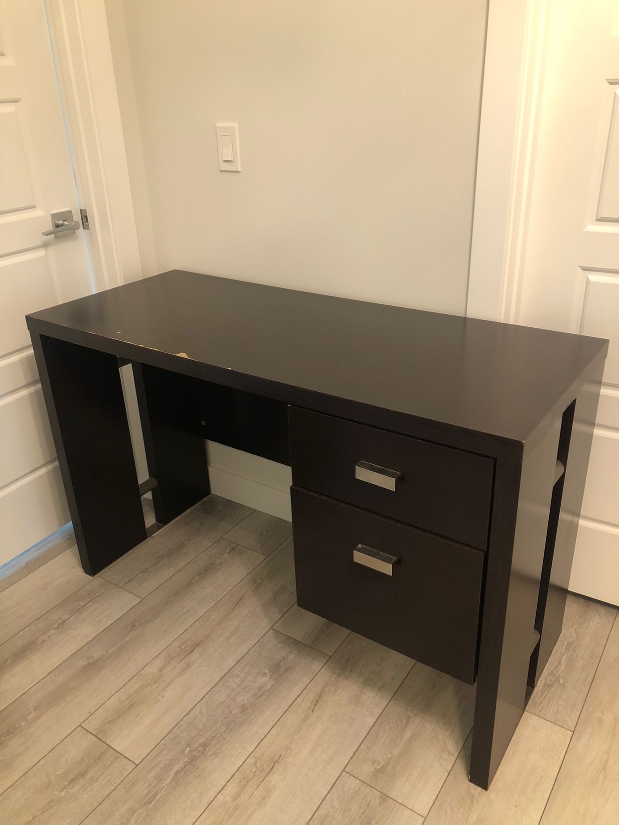 Desk - great condition - photo 2