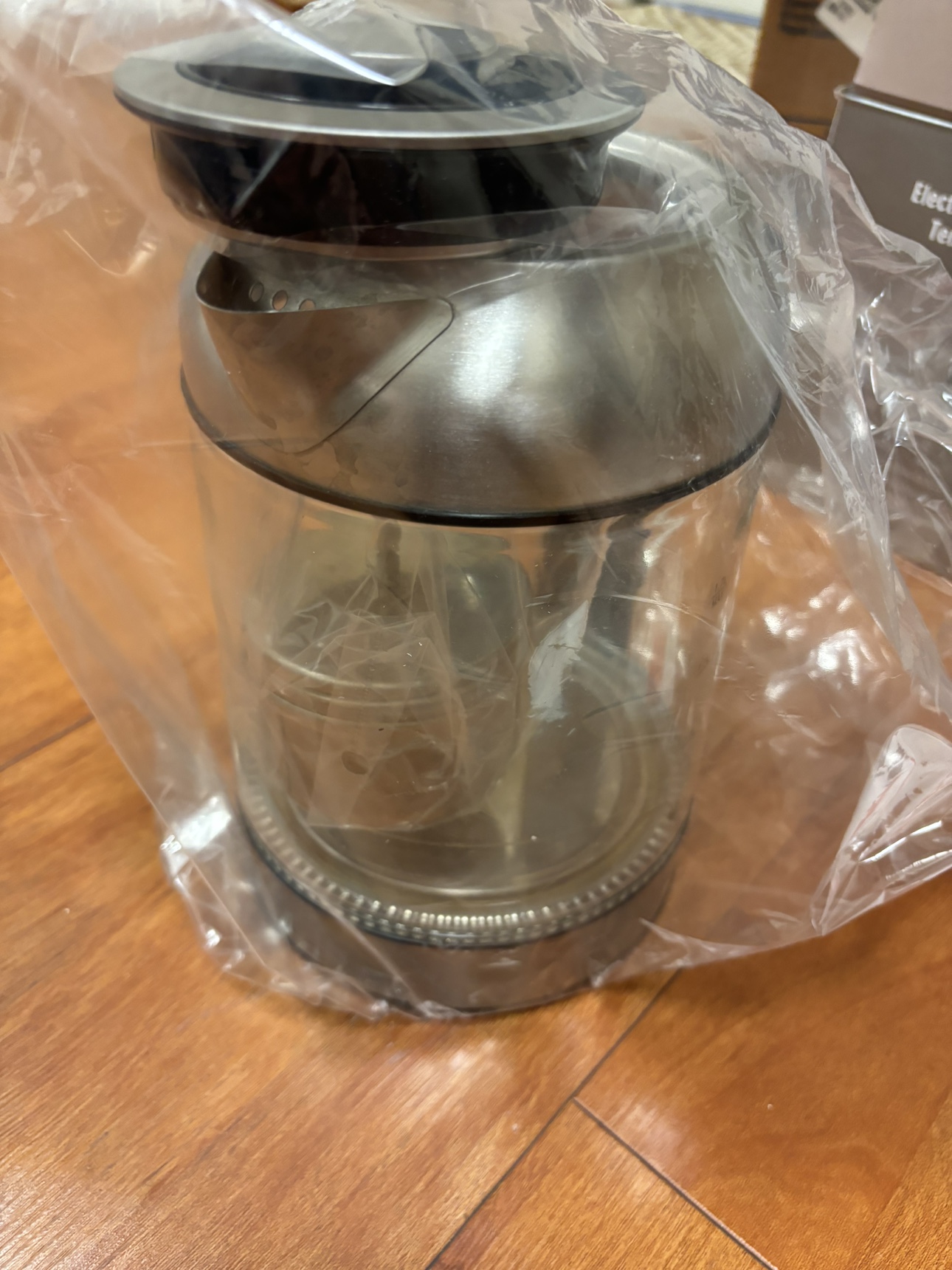 CHEFMAN ELECTRIC KETTLE