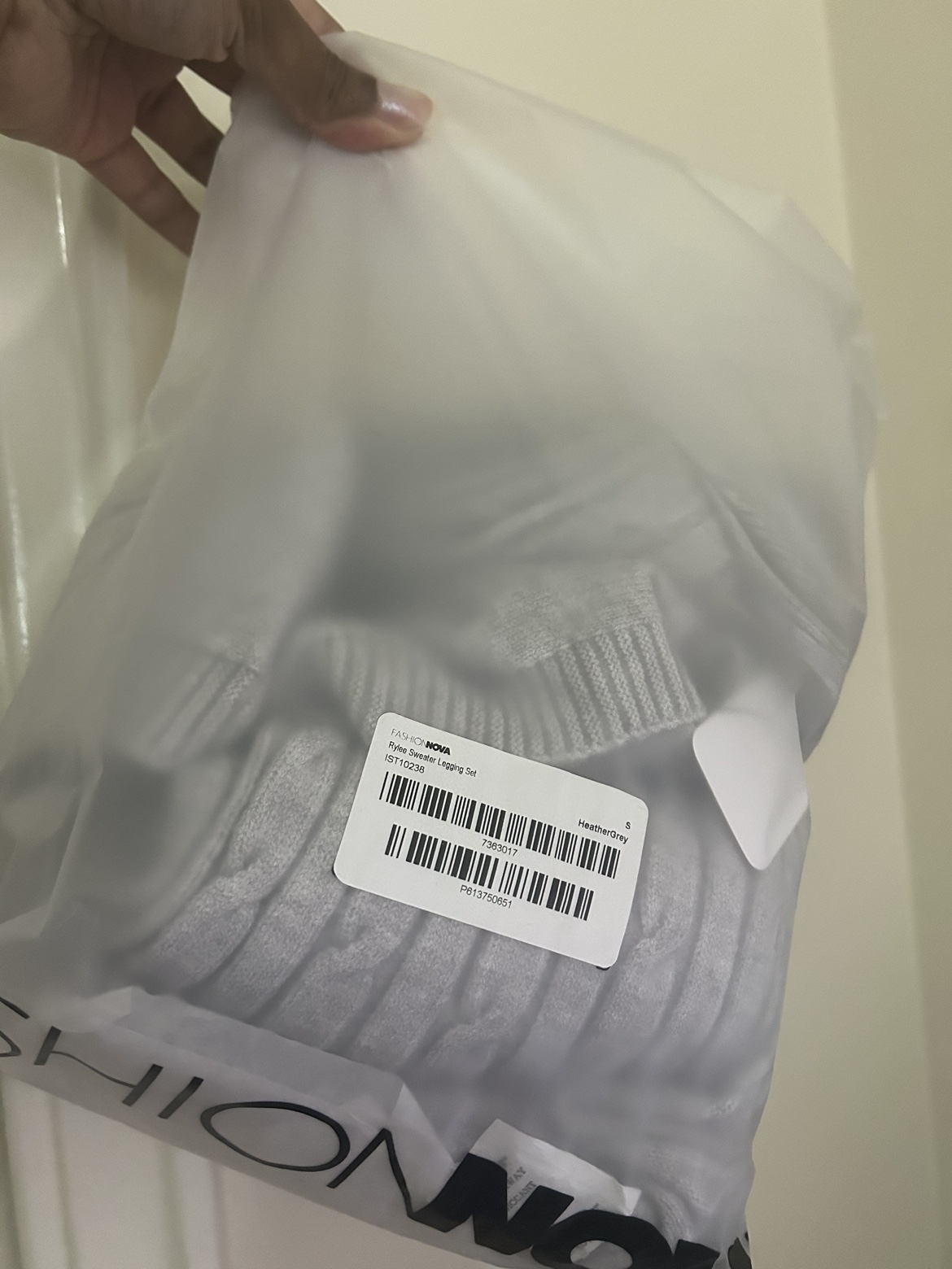 Sweater and Pant Set image indicator(5)