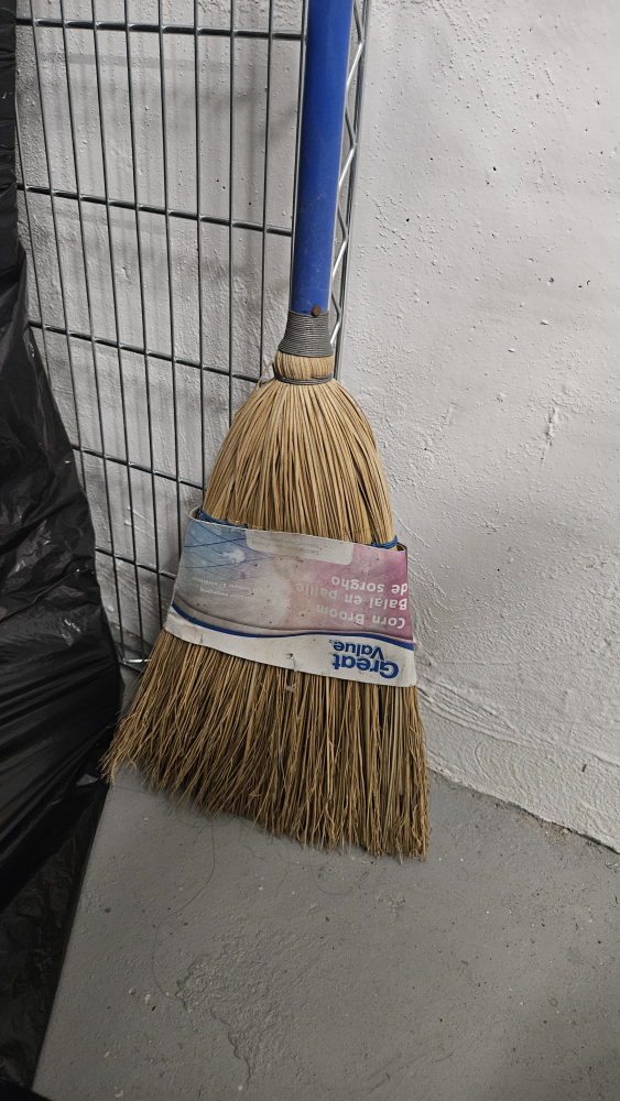 Broom thumbnail