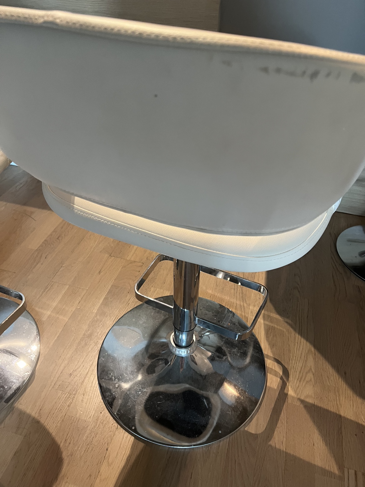 Used Bar stools (x2) - photo 3