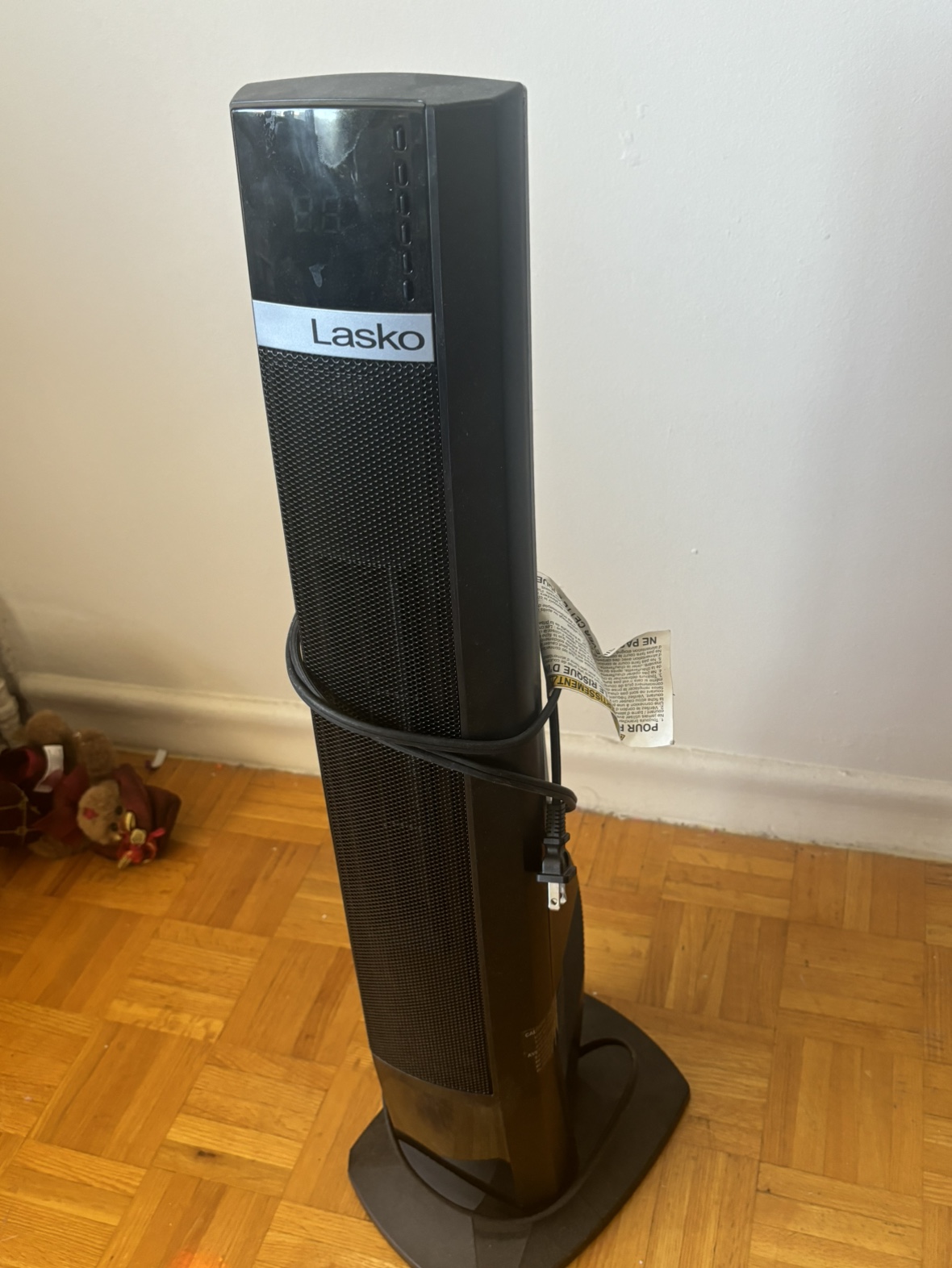 Lasko Space Heater with Remote (make offer) - photo 2