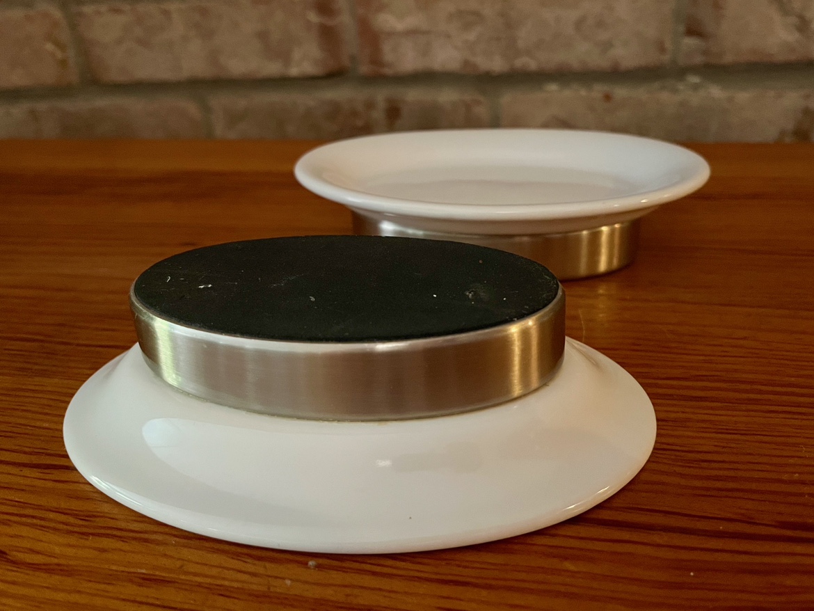 Soap Dishes (2) image indicator(3)