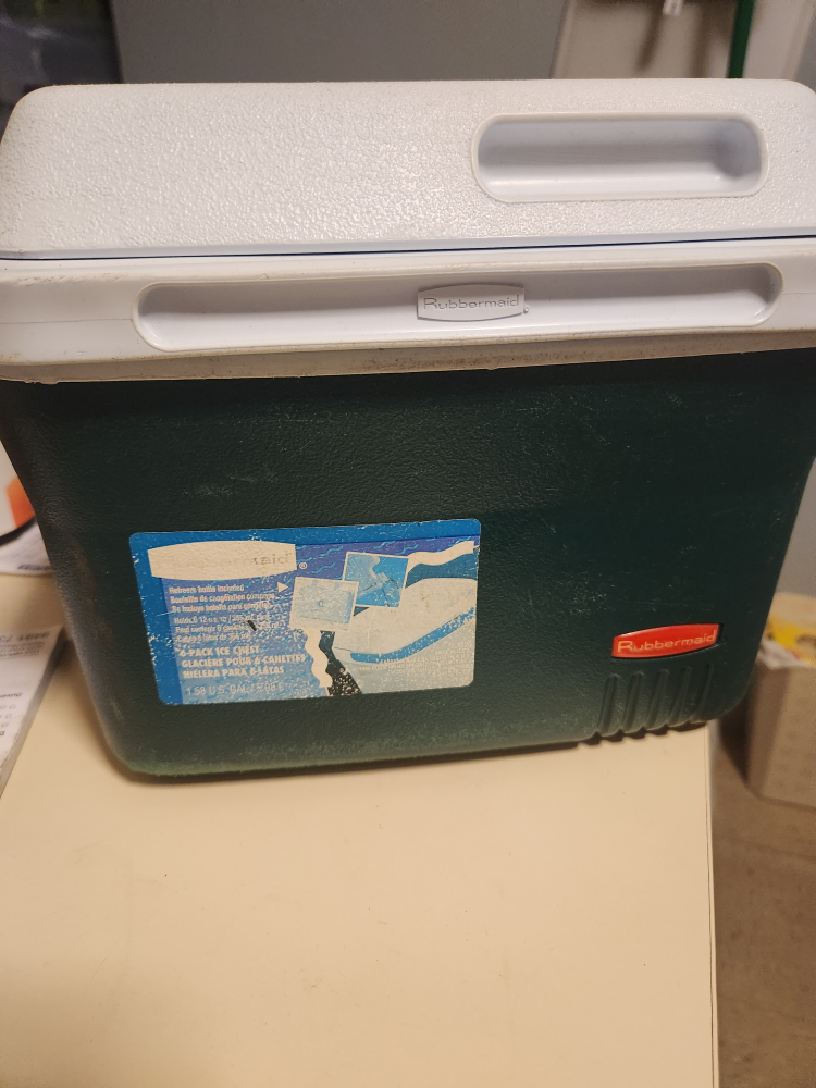 Rubbermaid Cooler image indicator(2)