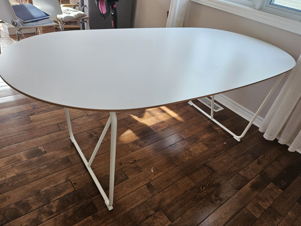 White Oval Table-IKEA - photo 3