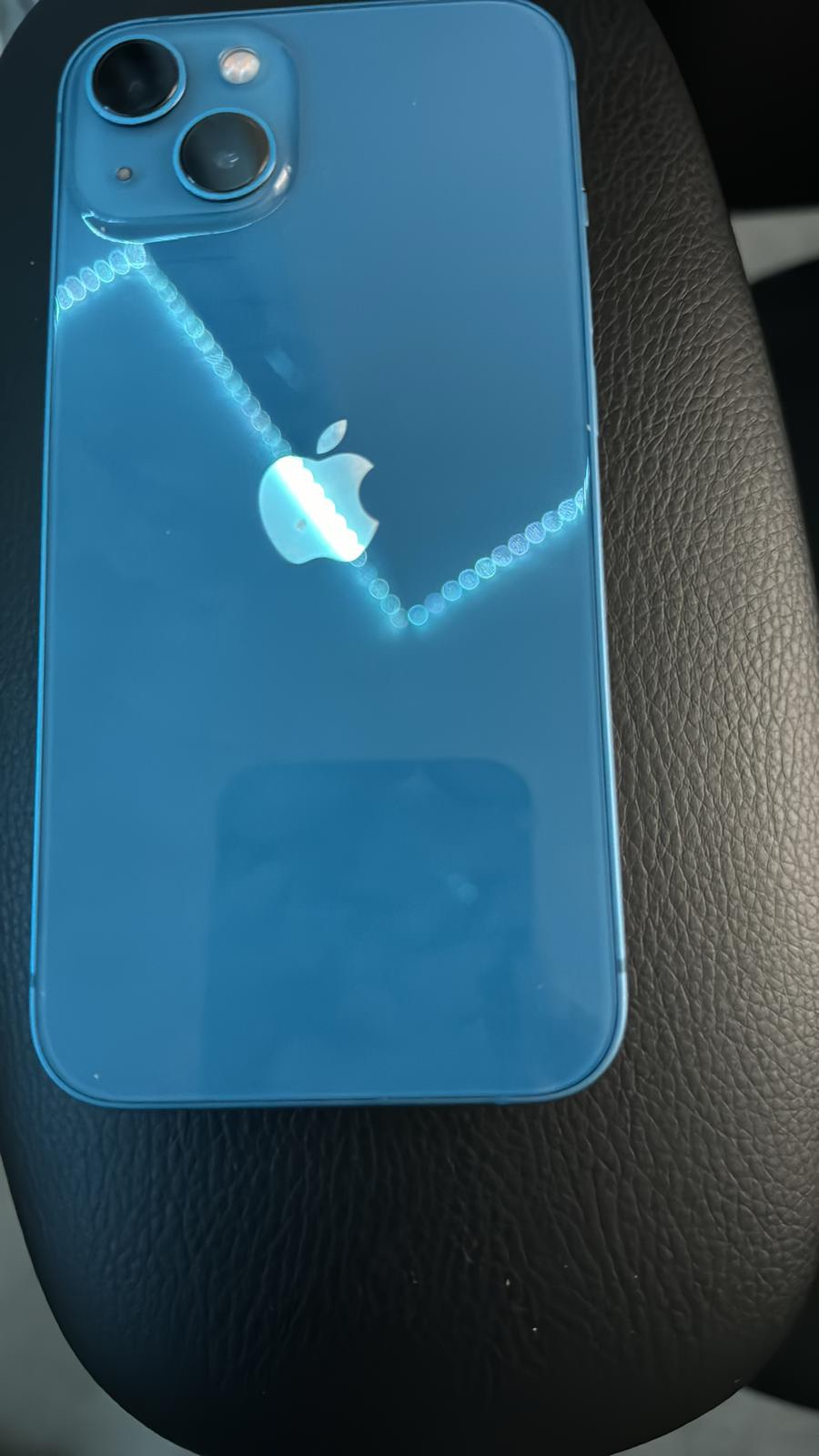 iPhone 13 - photo 2