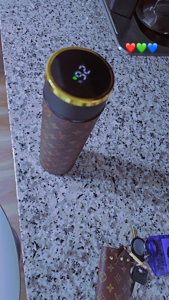 Temperature Display Water Bottle thumbnail