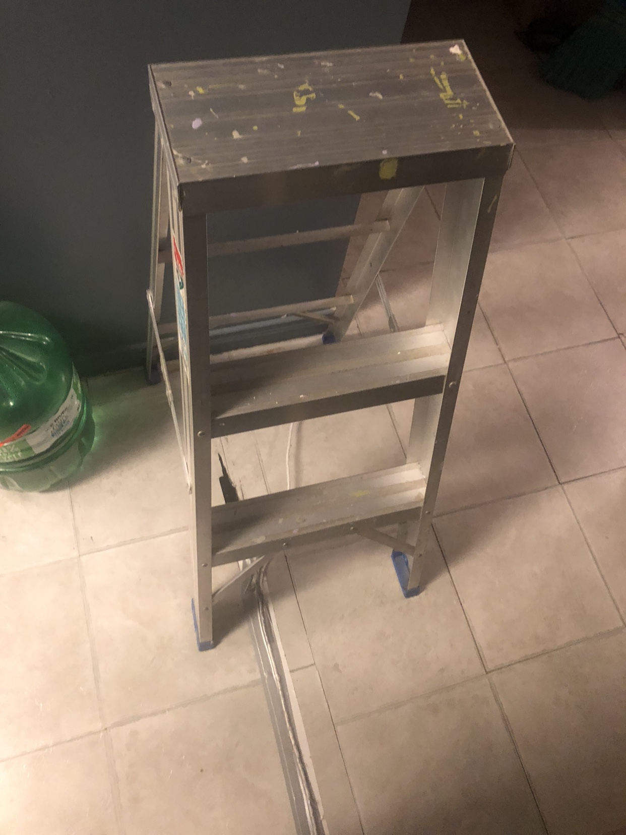 Aluminum ćLadder thumbnail