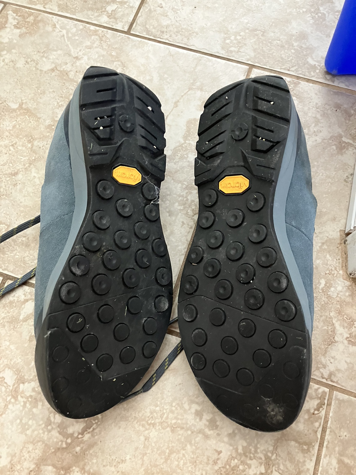Arc'teryx  Coda Low Shoes 8.5 - photo 2