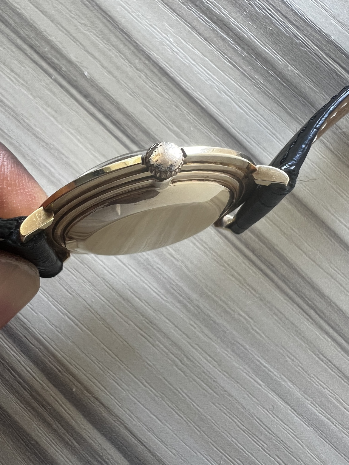 Vintage CYMA 14K Gold Watch image indicator(3)